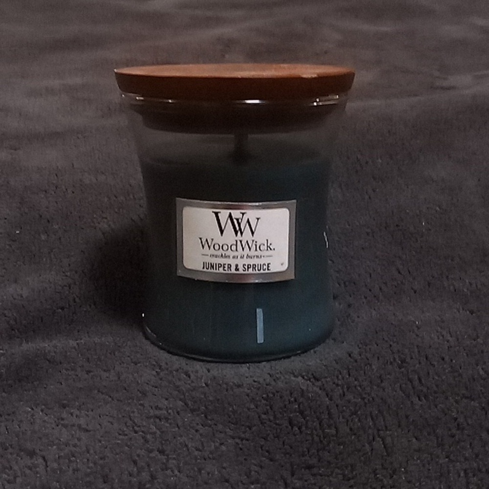 Juniper and Spruce Woodwick Mini 3oz Candle New